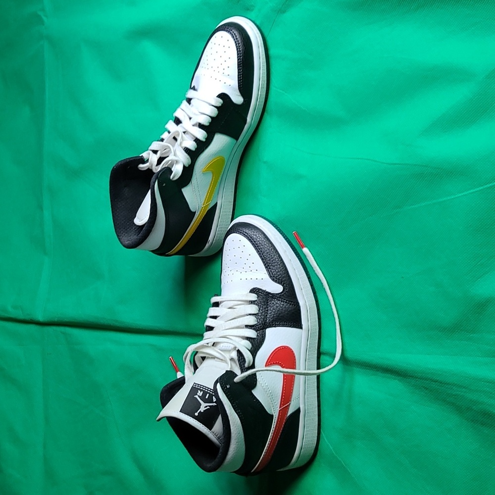 Jordan 1 Mid Alternate Swooshes